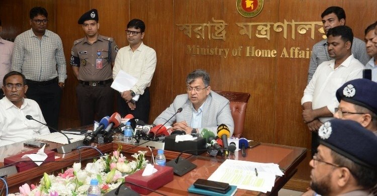 বেনজীর আহমেদকে শিগগির ফেরত দেবে আমিরাত, আশা স্বরাষ্ট্রমন্ত্রীর