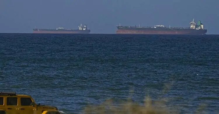 হরমুজের নিয়ন্ত্রণ: ক্রিপ্টোতে টোল আদায়, ব্যারেলপ্রতি গুনতে হবে ১ ডলার