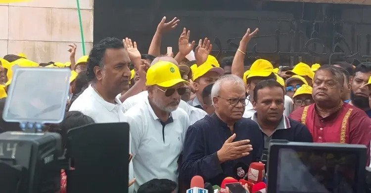 কোনো শর্ত দিয়ে বন্ধুত্ব হয় না: রিজভী